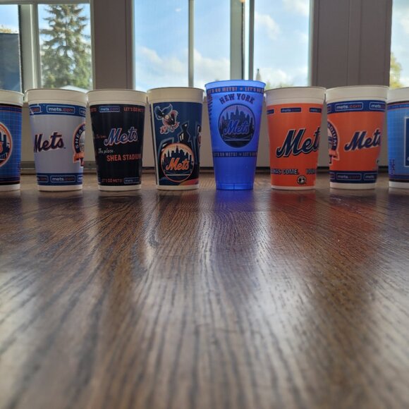 Lot Of 8 New York Mets Plastic Souvenir Cups Shea 2004 40th Year Subway Series - Picture 1 of 13